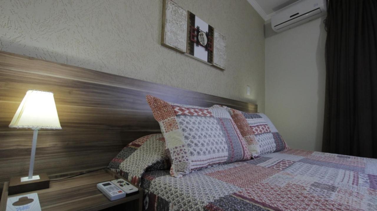 Beira Lago Palace Hotel Morrinhos  외부 사진