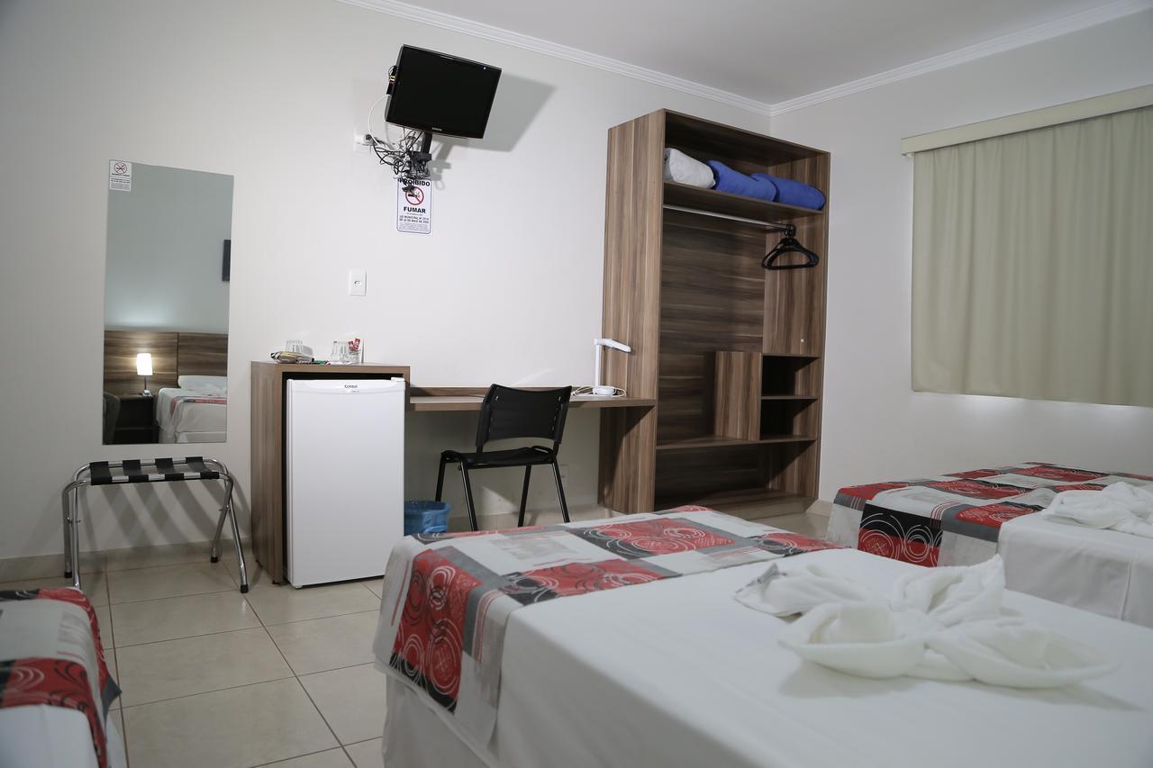 Beira Lago Palace Hotel Morrinhos  외부 사진