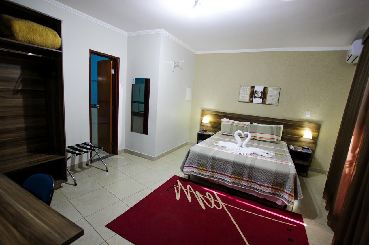 Beira Lago Palace Hotel Morrinhos  외부 사진