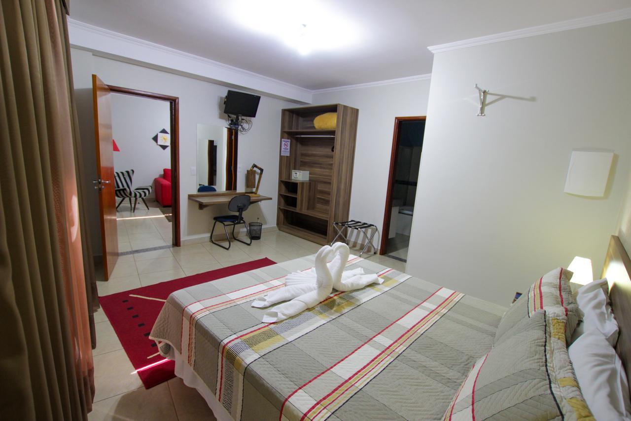 Beira Lago Palace Hotel Morrinhos  외부 사진