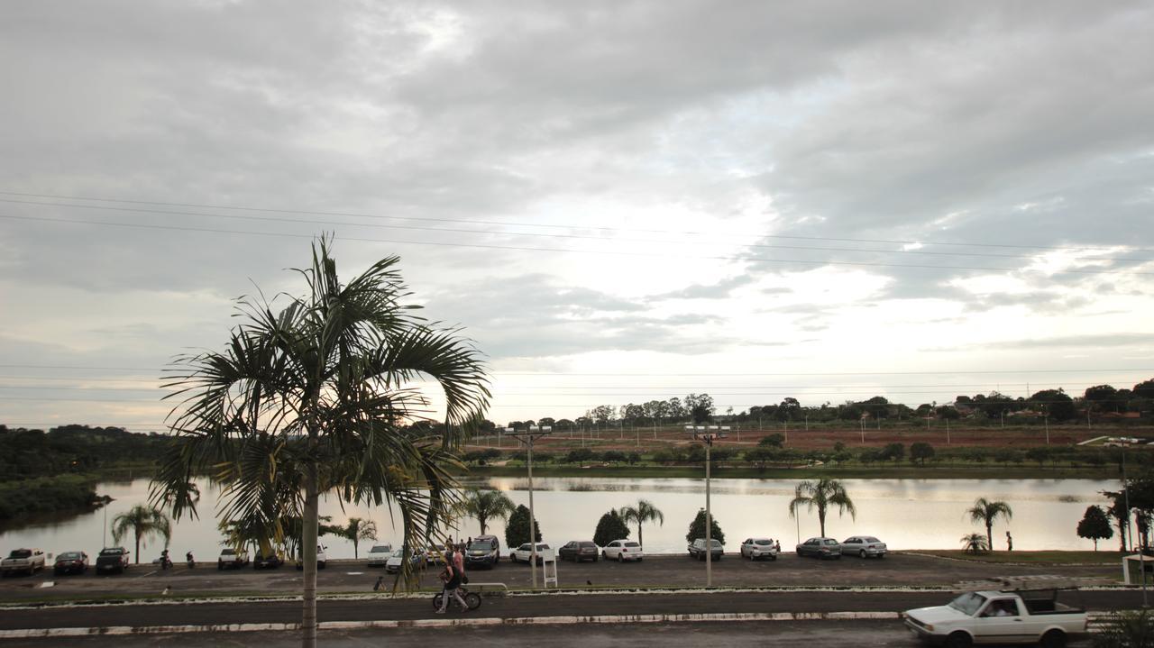 Beira Lago Palace Hotel Morrinhos  외부 사진