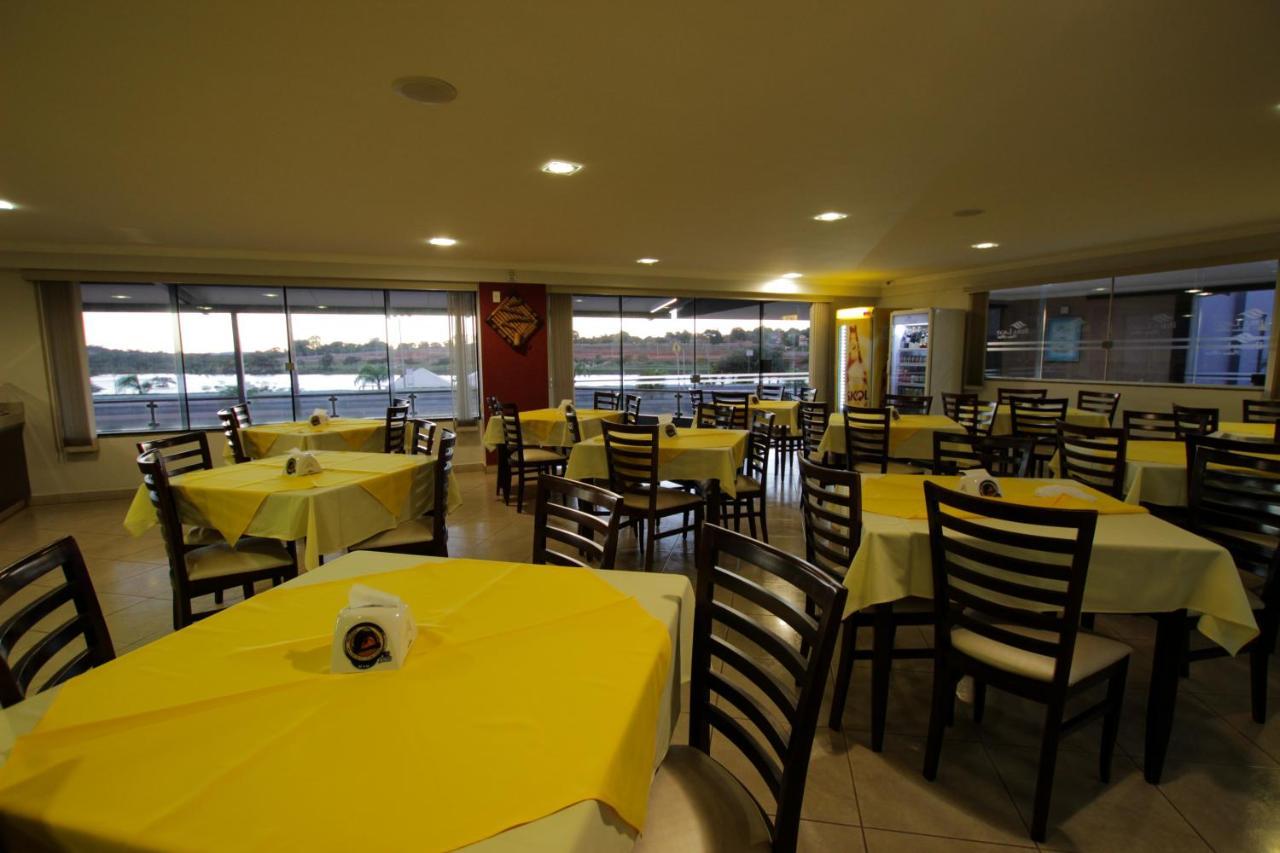 Beira Lago Palace Hotel Morrinhos  외부 사진